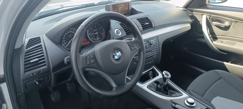 BMW 120 120D Facelift , снимка 9 - Автомобили и джипове - 49595934