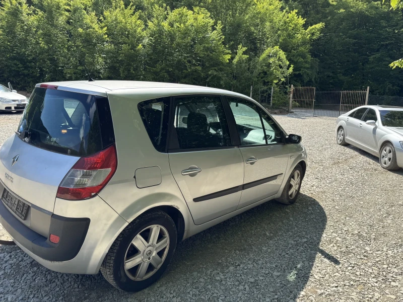 Renault Megane, снимка 5 - Автомобили и джипове - 51886994