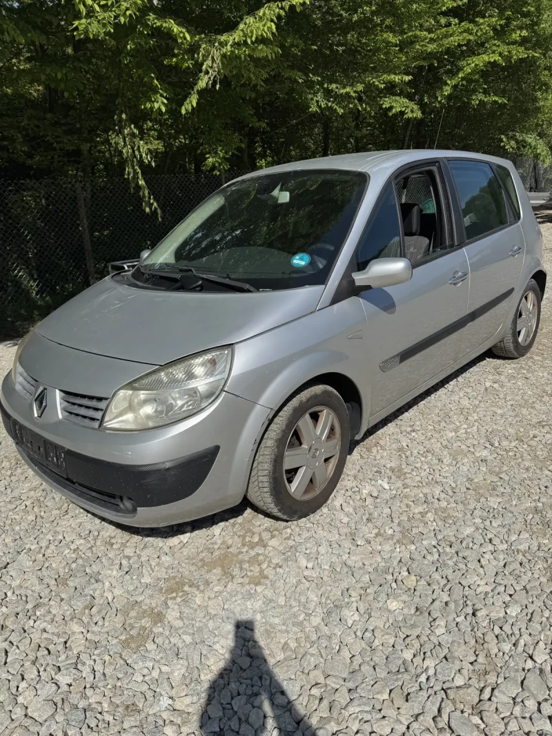 Renault Megane, снимка 12 - Автомобили и джипове - 51886994