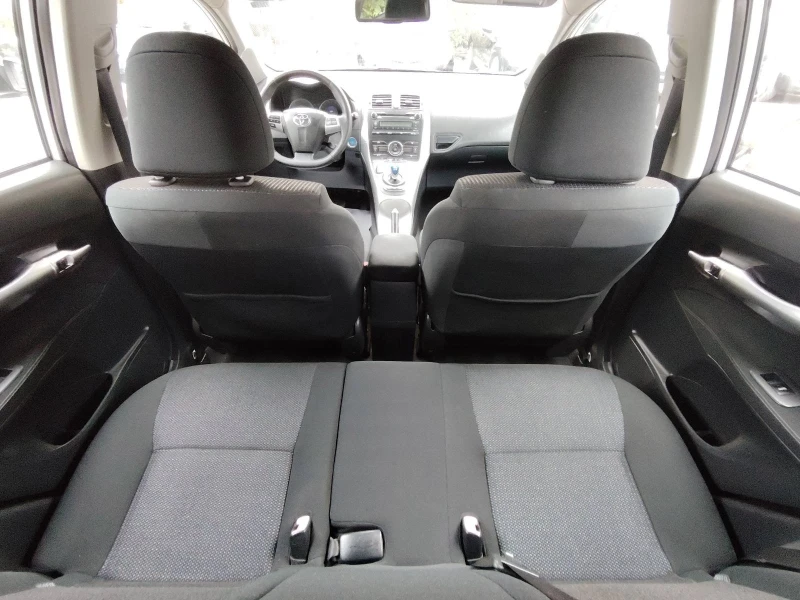 Toyota Auris 1.8i HYBRID 98кс.(120), снимка 10 - Автомобили и джипове - 52002759