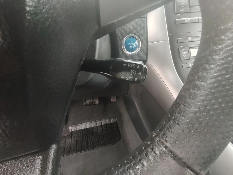 Toyota Auris 1.8i HYBRID 98кс.(120), снимка 15 - Автомобили и джипове - 52002759