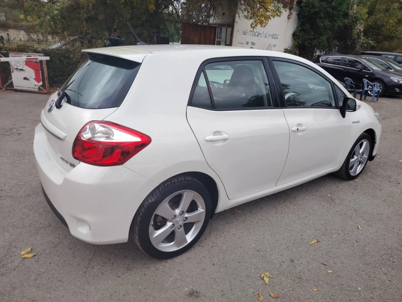 Toyota Auris 1.8i HYBRID 98кс.(120), снимка 6 - Автомобили и джипове - 52002759