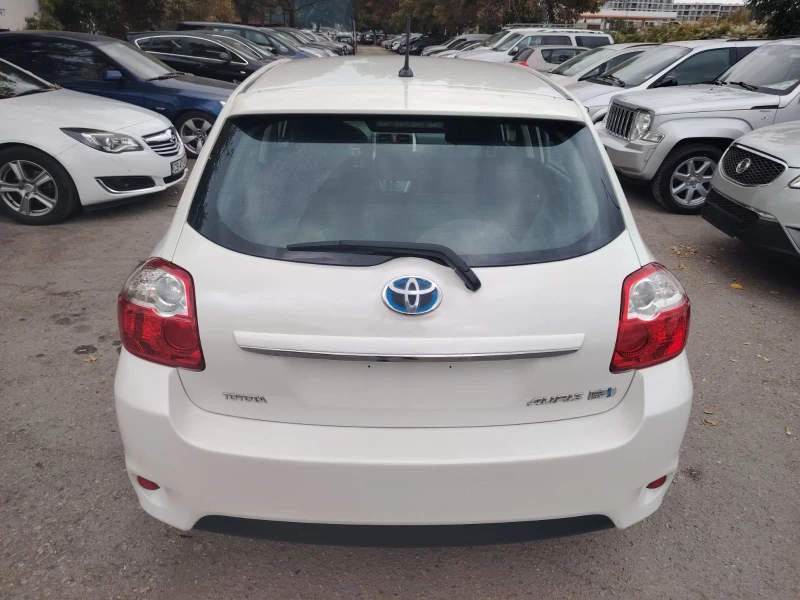 Toyota Auris 1.8i HYBRID 98кс.(120), снимка 5 - Автомобили и джипове - 52002759