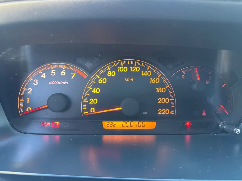 Honda Fr-v 1.7 V-TEC, снимка 10 - Автомобили и джипове - 52240094