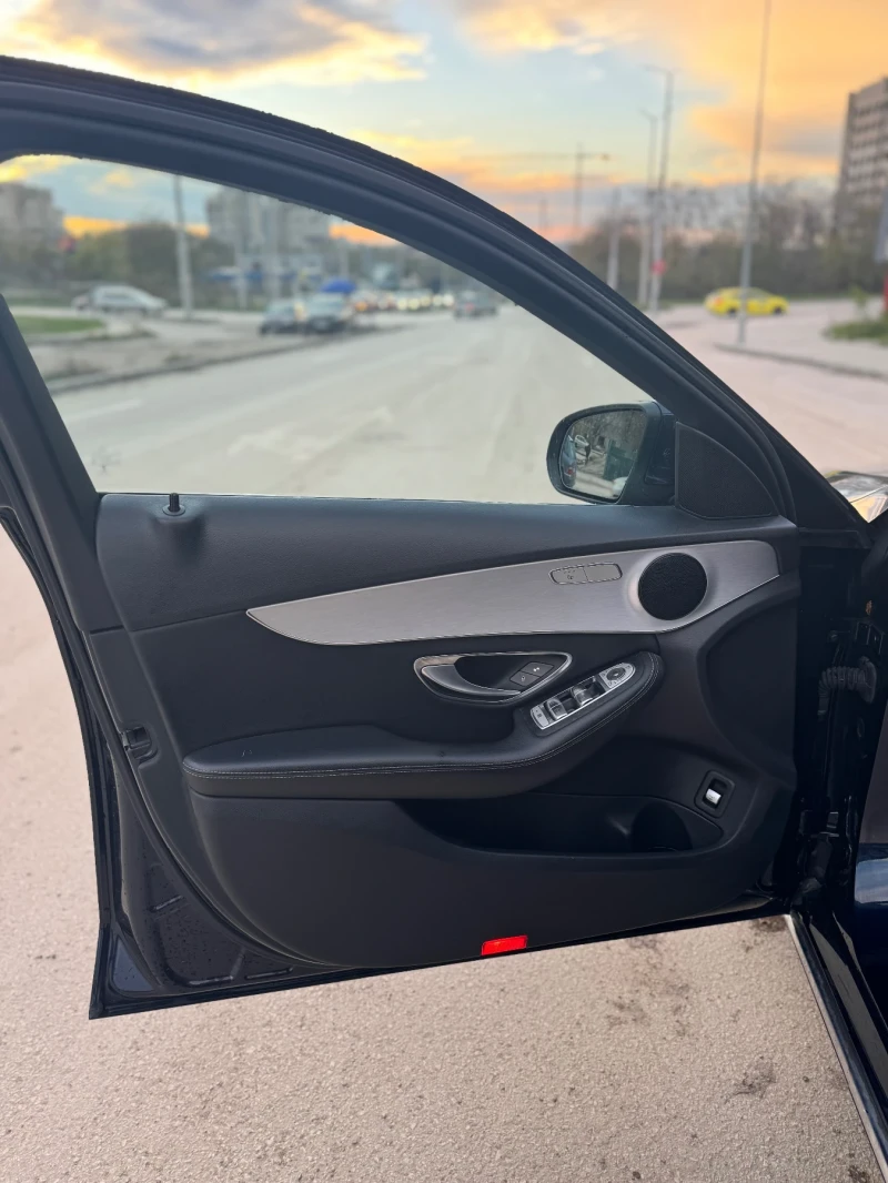 Mercedes-Benz C 350 Plug-in Hybrid, снимка 9 - Автомобили и джипове - 52530439