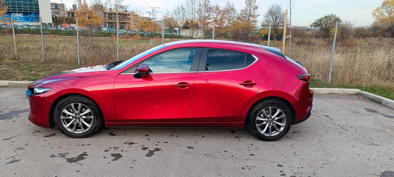 Mazda 3 Skyactiv G Mild Hybrid, снимка 4 - Автомобили и джипове - 52392591