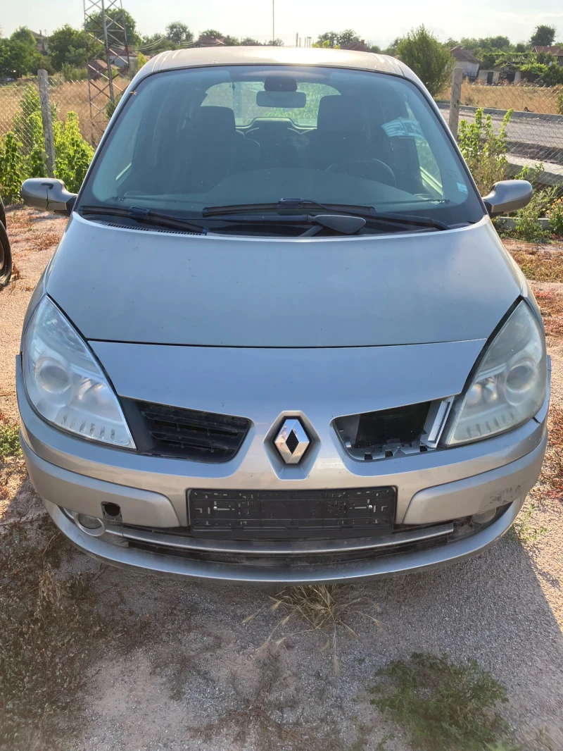Renault Scenic, снимка 2 - Автомобили и джипове - 53040919