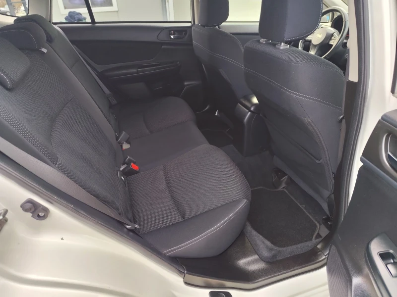 Subaru XV 2.0 Швейцария , снимка 16 - Автомобили и джипове - 52920065