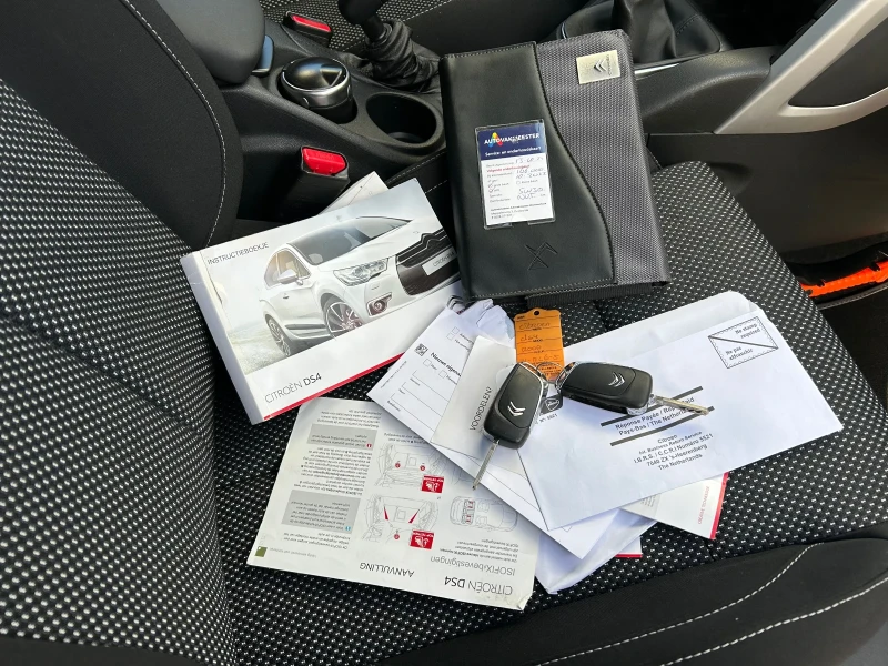 Citroen DS4 1.6i EXCLUSIVE , снимка 17 - Автомобили и джипове - 53113383