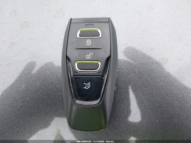 Aston Martin DBX AWD 4.0L V-8 542кс, снимка 11 - Автомобили и джипове - 53277434