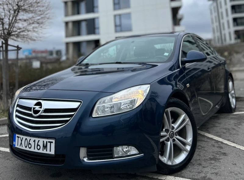 Opel Insignia 2.0CDTI, снимка 5 - Автомобили и джипове - 53509391