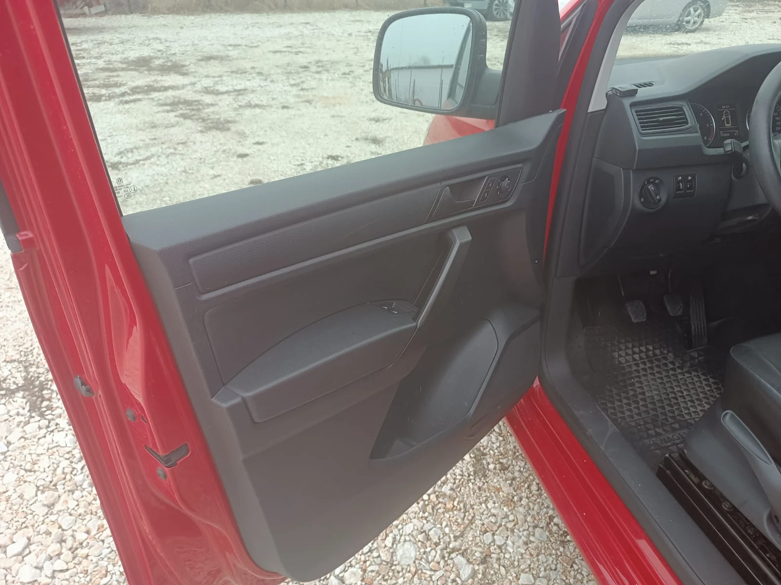 VW Caddy 2.0 TDI 4MOTION ��������  | Mobile.bg � ����������� 14