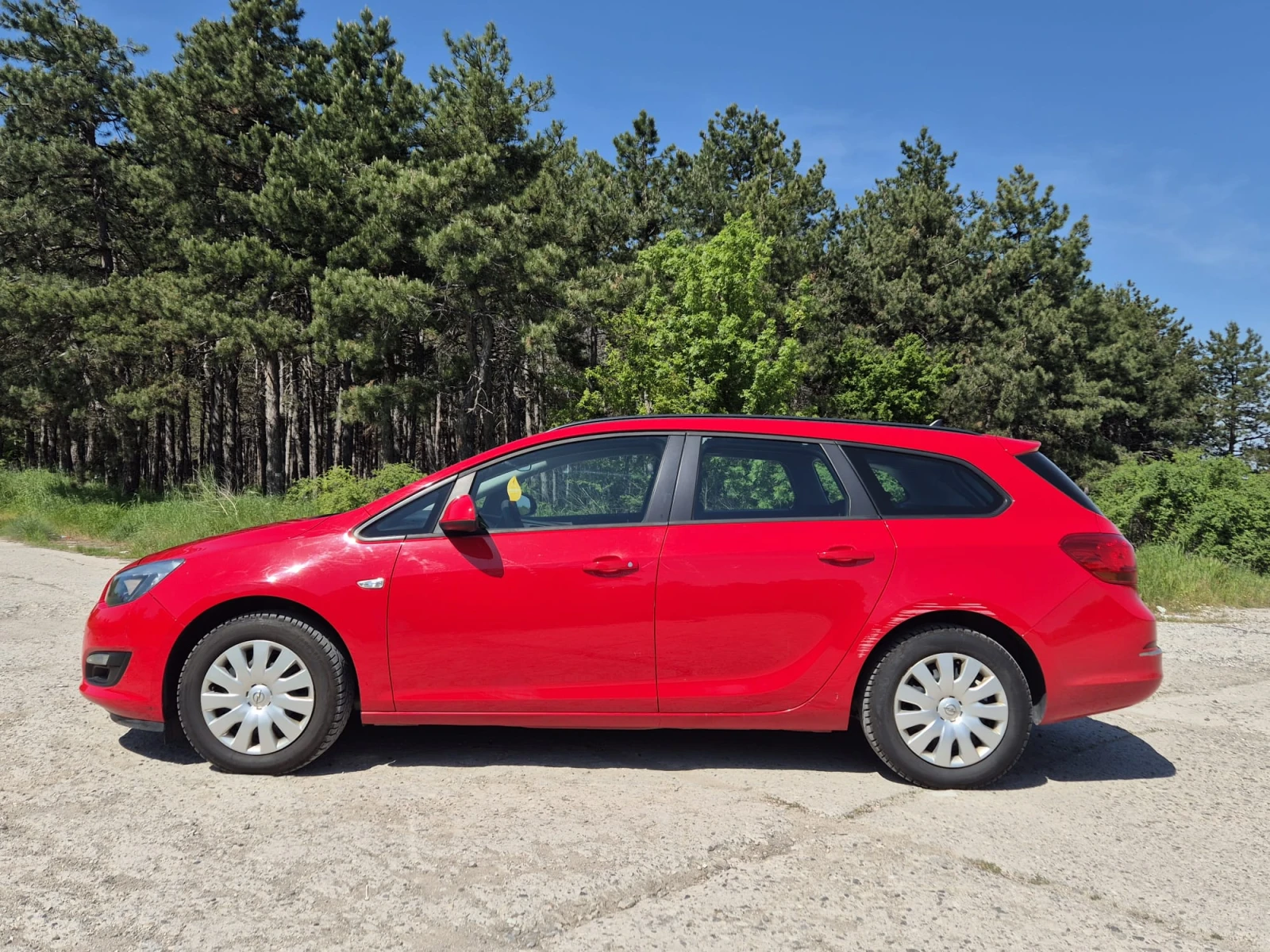 Opel Astra Sports Tourer - изображение 2