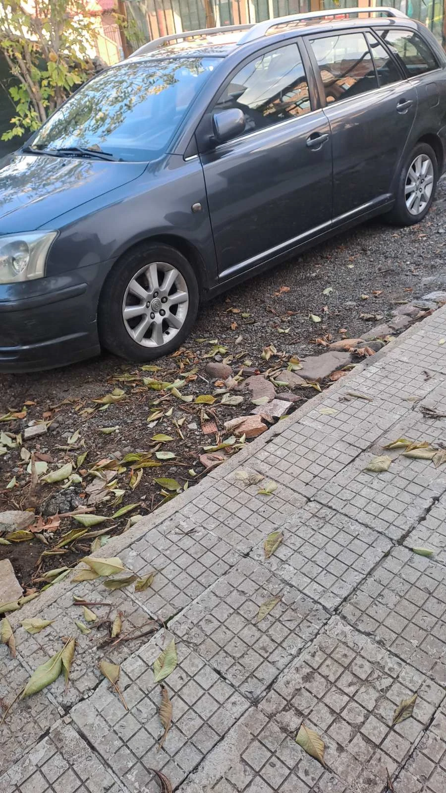 Toyota Avensis  - изображение 3