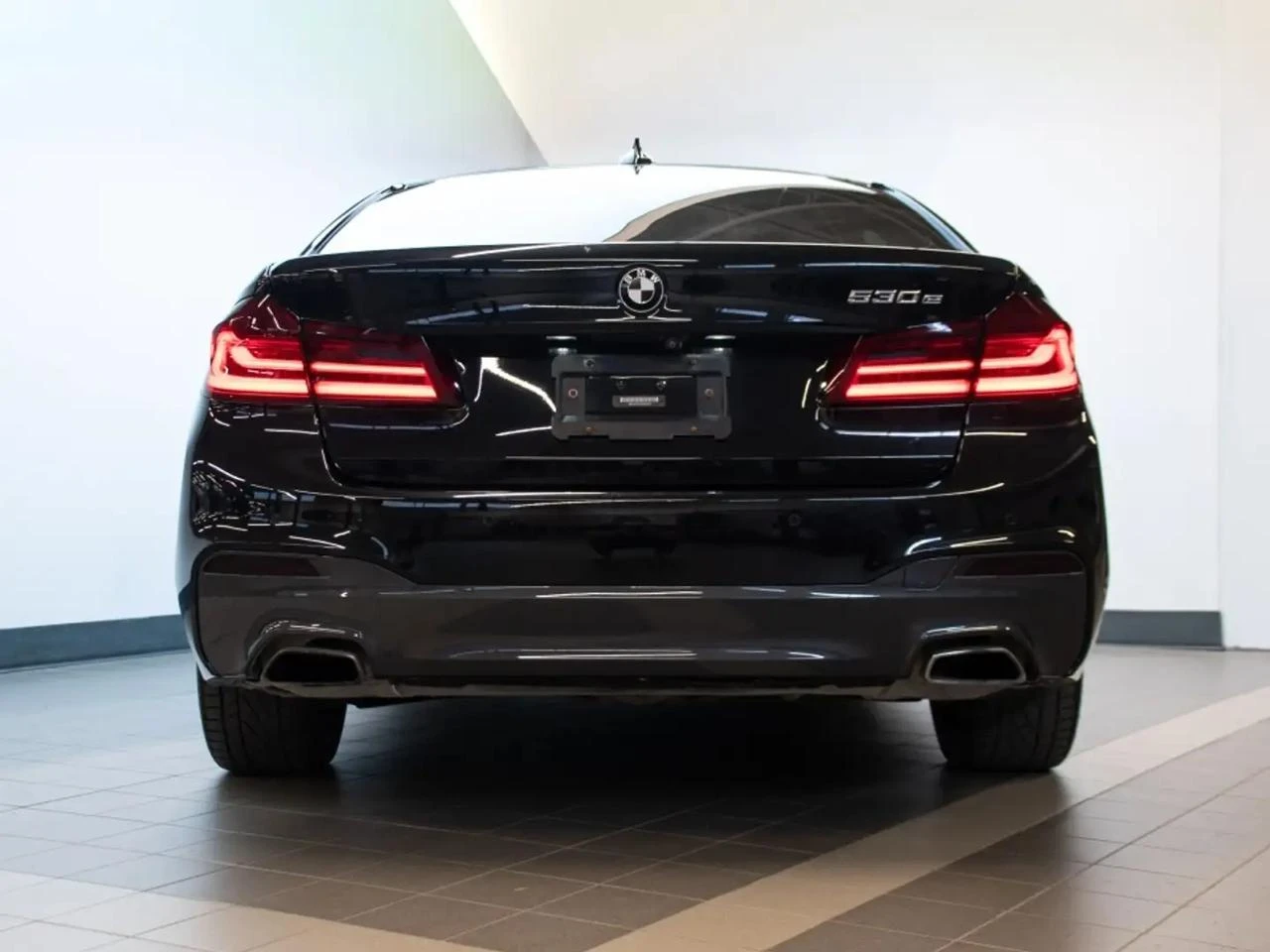 BMW 530E Mpacket* Headup* * * 360*  | Mobile.bg   3