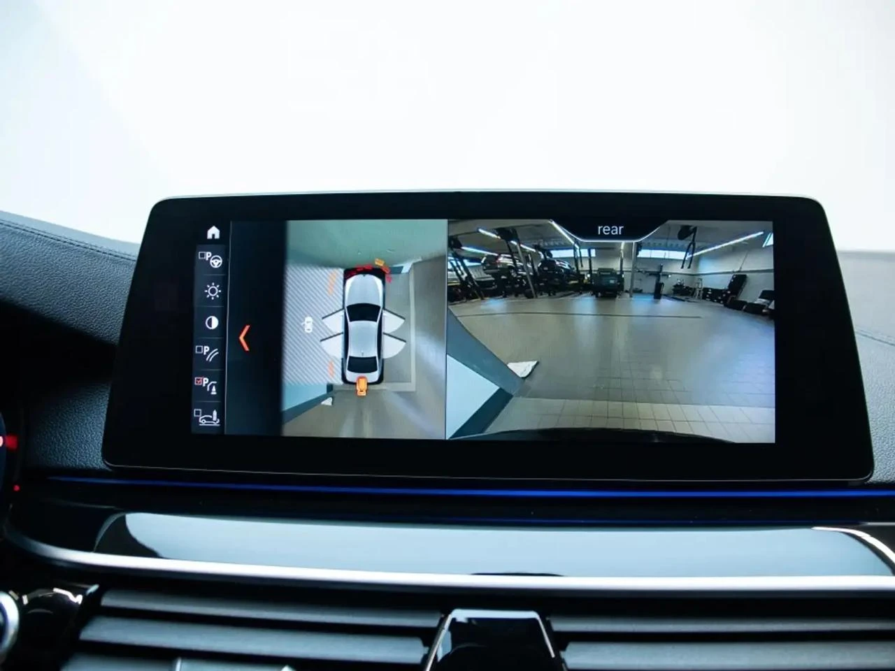 BMW 530E Mpacket* Headup* * * 360*  | Mobile.bg   12