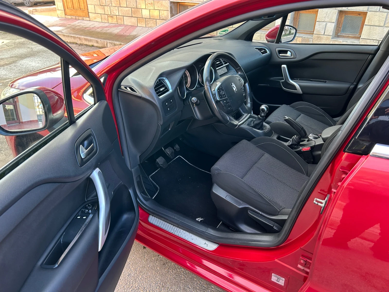 Citroen DS4 1.6i EXCLUSIVE  - изображение 9