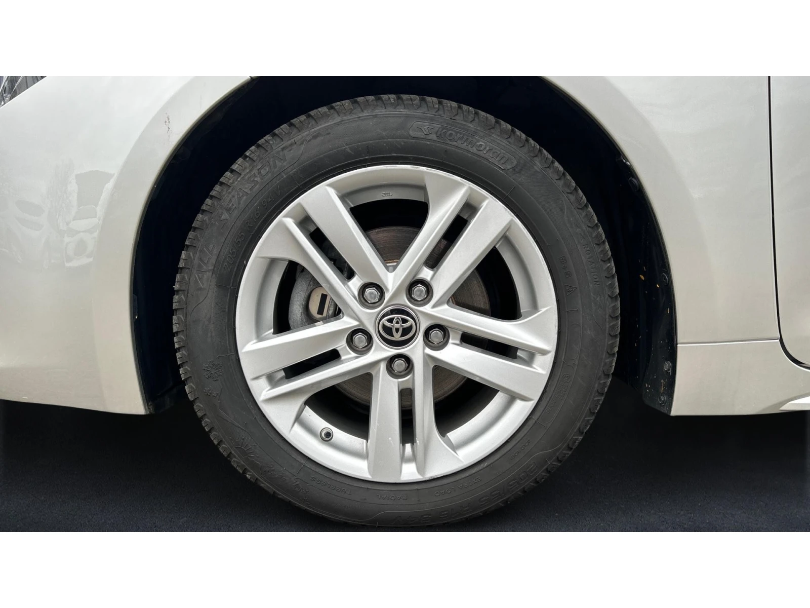 Toyota Corolla 1.2T  A/T, ������� ������ �� 203   | Mobile.bg � ����������� 16