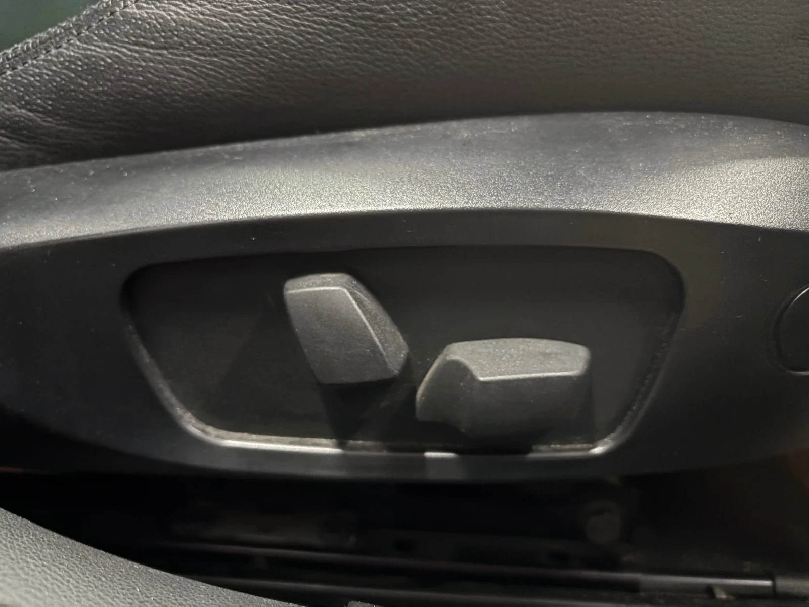 BMW 330, снимка 16 - Автомобили и джипове - 53714641