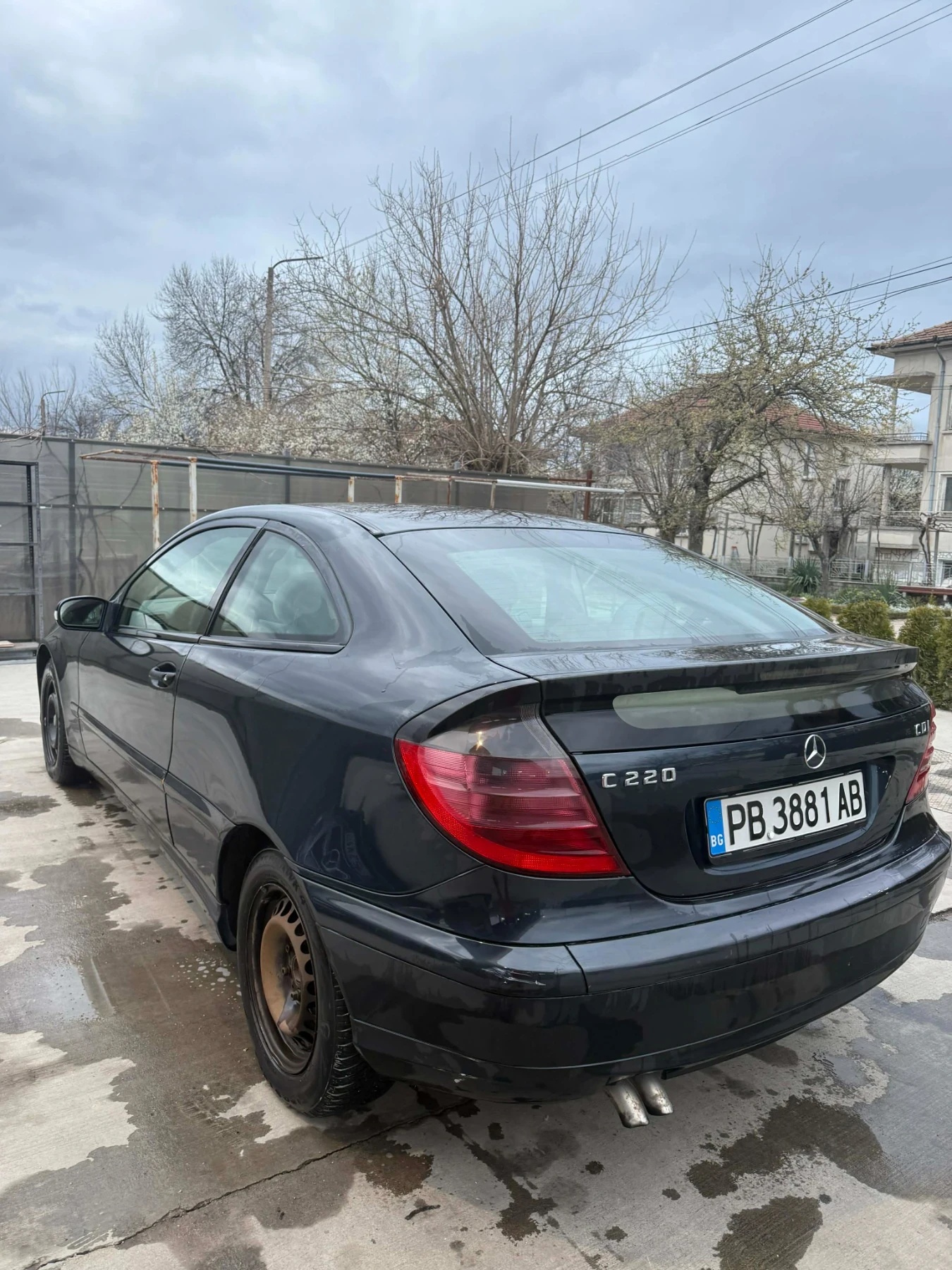Mercedes-Benz C 220, снимка 2 - Автомобили и джипове - 53940871