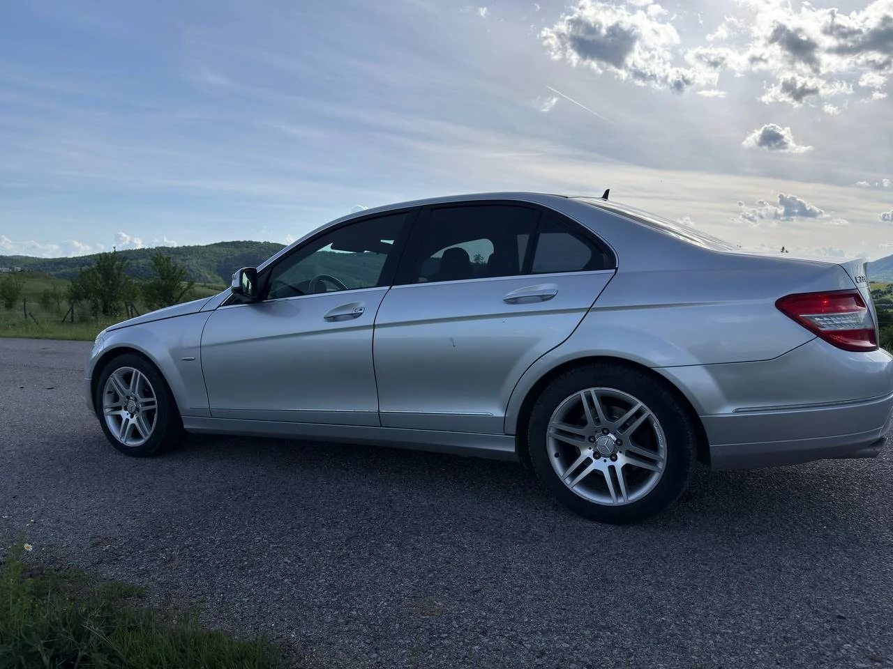 Mercedes-Benz C 220, снимка 10 - Автомобили и джипове - 54671395