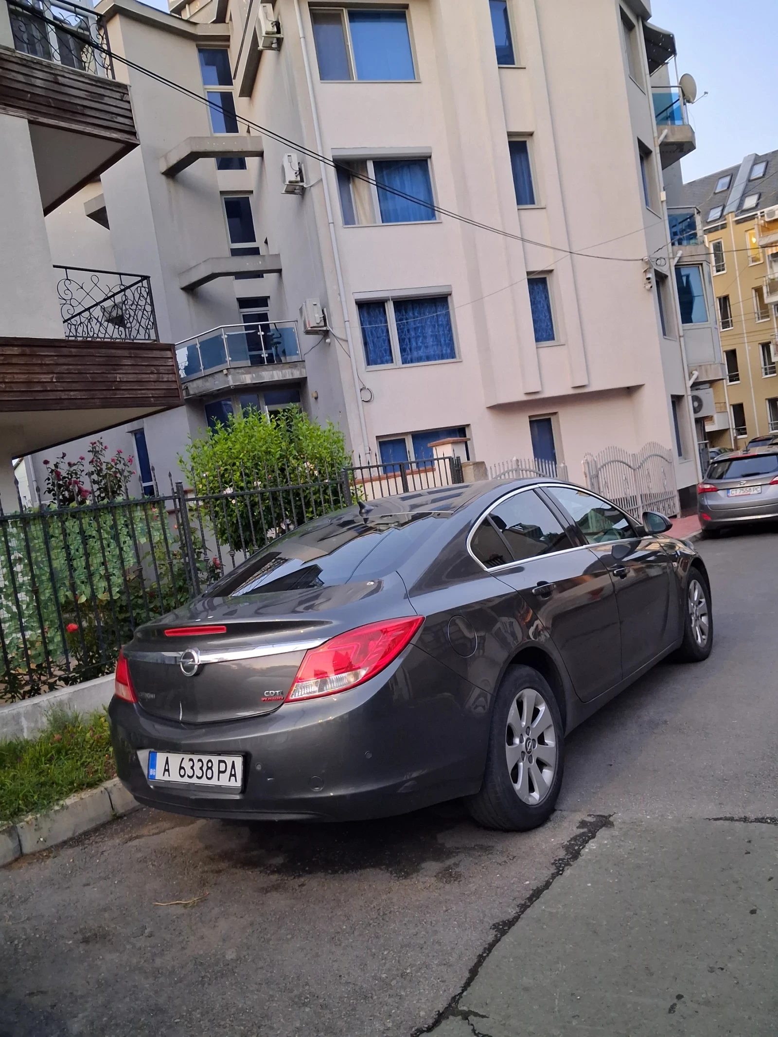 Opel Insignia, снимка 5 - Автомобили и джипове - 55564213