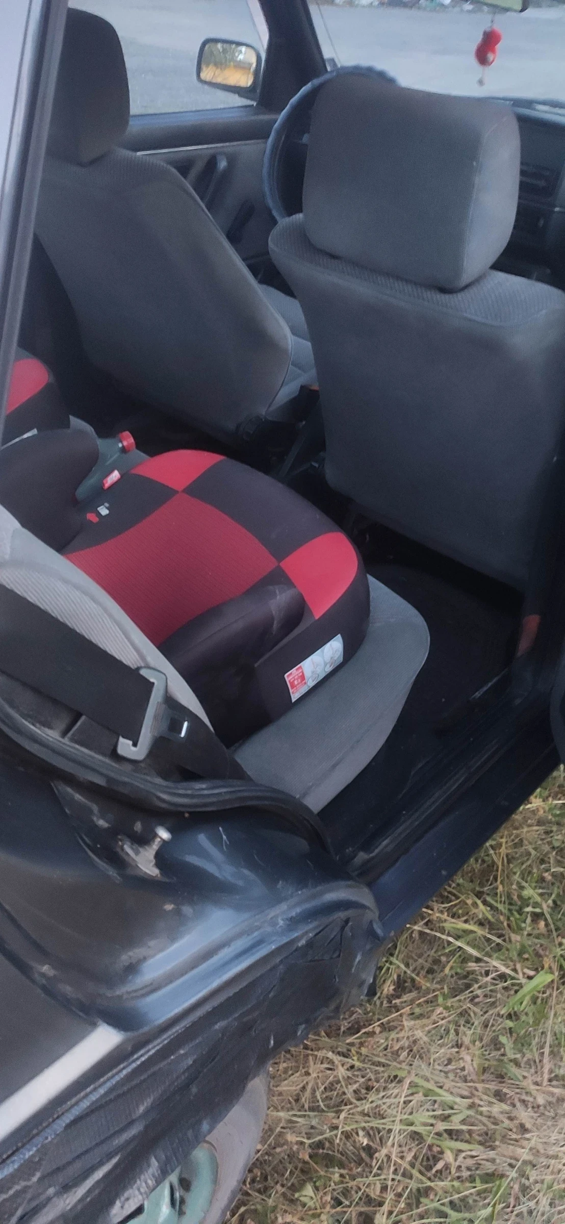 VW Golf 1.3 cat, снимка 10 - Автомобили и джипове - 55698540