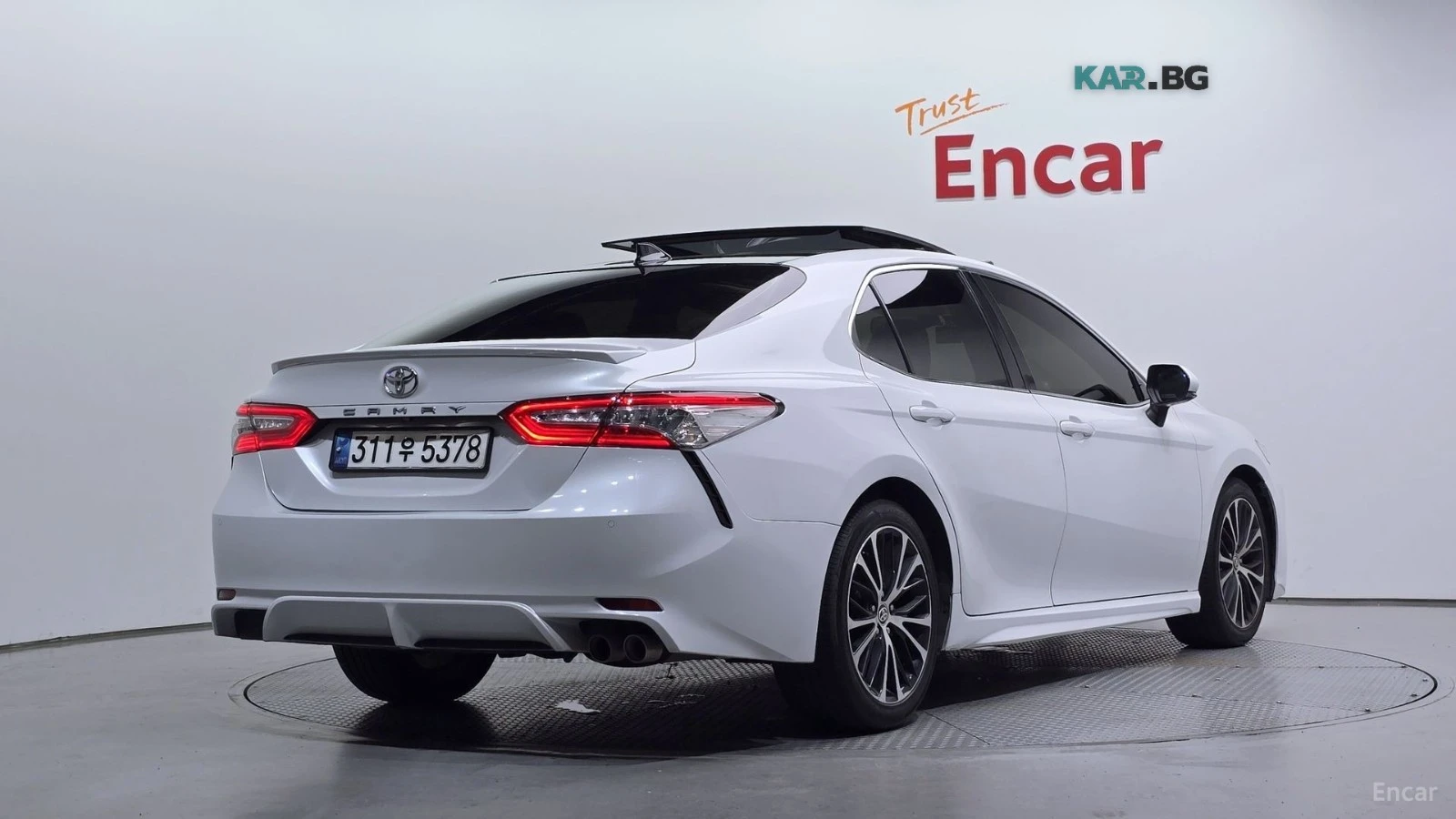 Toyota Camry 2.5/TRD LINE/KAMEPA/NAVI/KEYLESS/LANE ASSIST, снимка 3 - Автомобили и джипове - 56244828