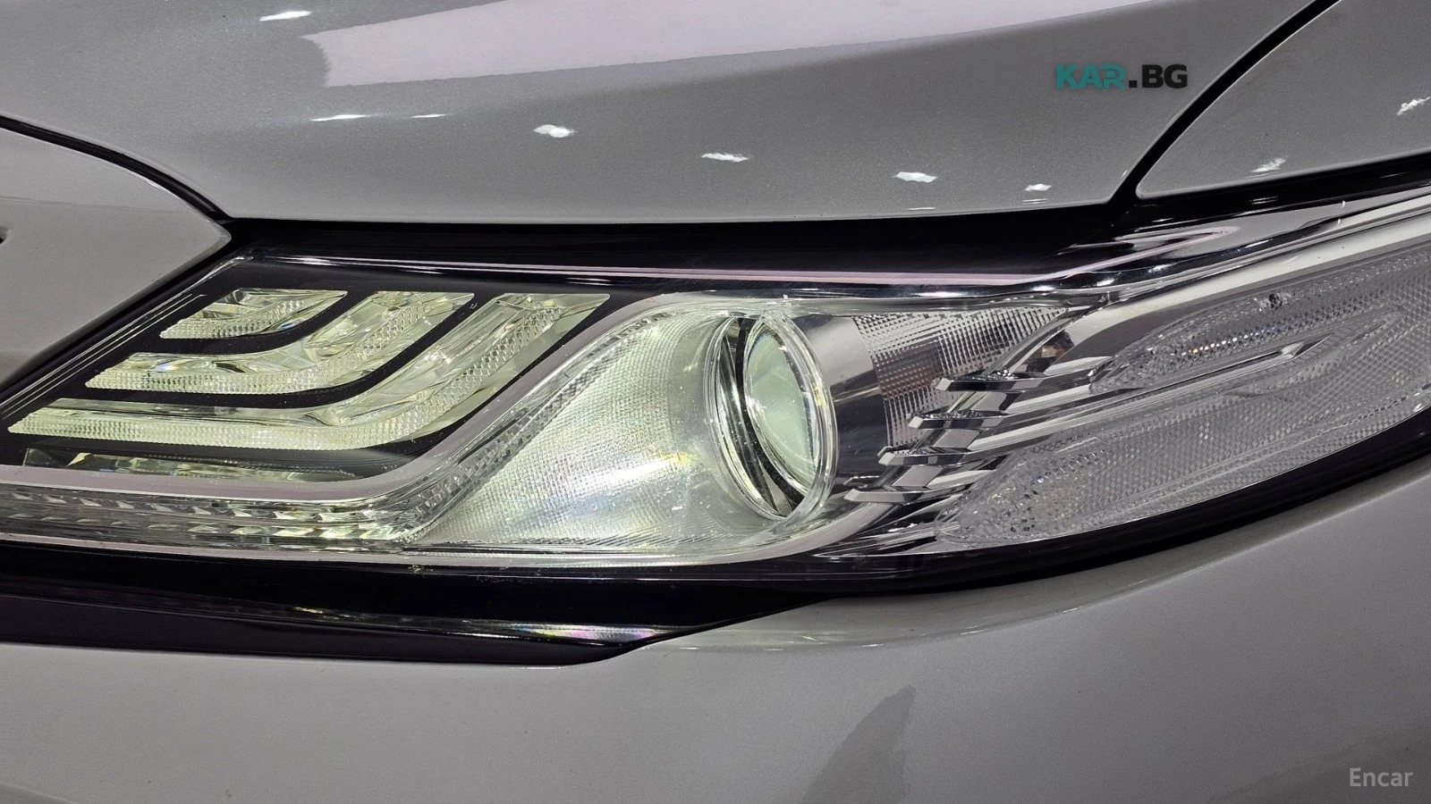 Toyota Camry 2.5/TRD LINE/KAMEPA/NAVI/KEYLESS/LANE ASSIST, снимка 5 - Автомобили и джипове - 56244828