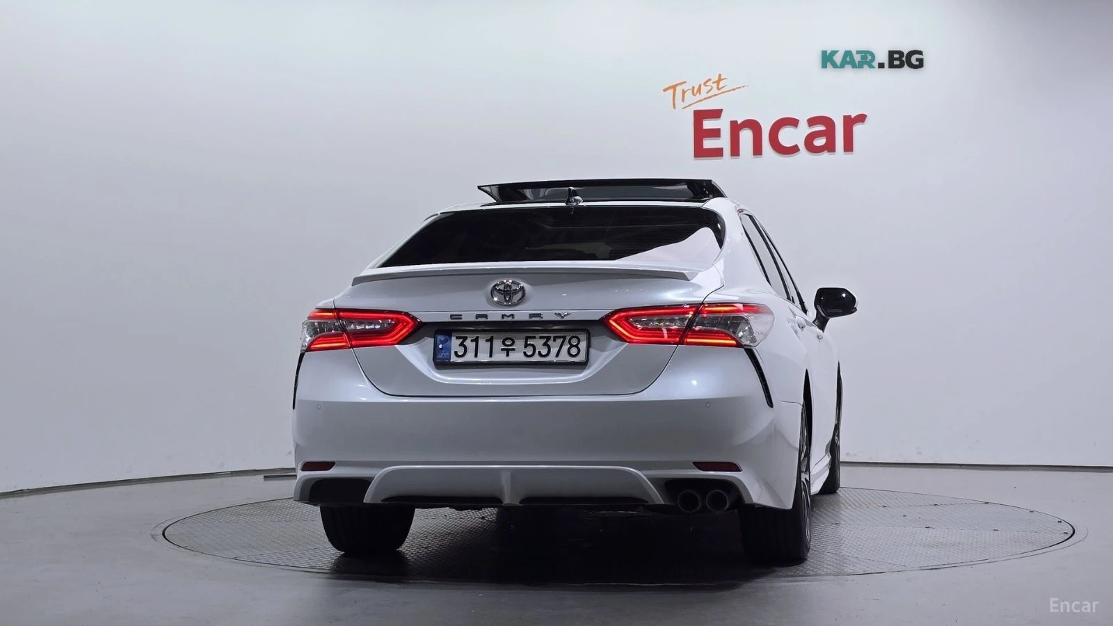 Toyota Camry 2.5/TRD LINE/KAMEPA/NAVI/KEYLESS/LANE ASSIST, снимка 4 - Автомобили и джипове - 56244828