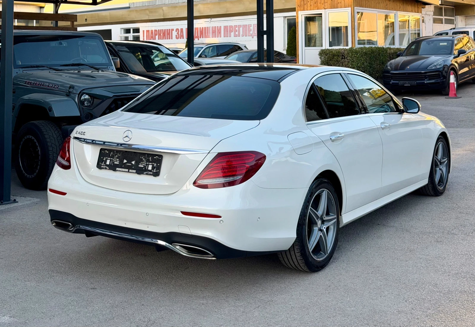 Mercedes-Benz E 400 AMG-Pack 4Matic, снимка 5 - Автомобили и джипове - 56374125