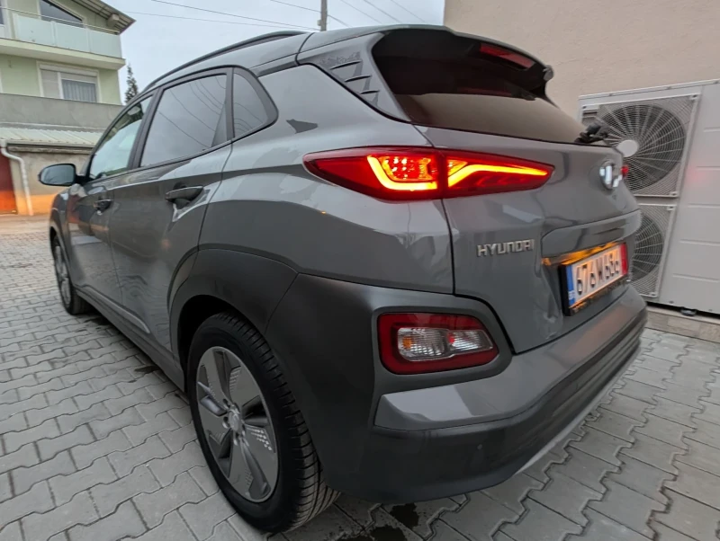 Hyundai Kona 64kWh Head Up/Keyless/Camera/Krell/Дистроник, снимка 5 - Автомобили и джипове - 48136593