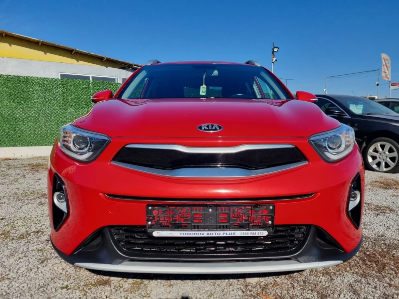 Kia Stonic 1.4i Active* Navi* Камера* Сервизна История * , снимка 2 - Автомобили и джипове - 49097643