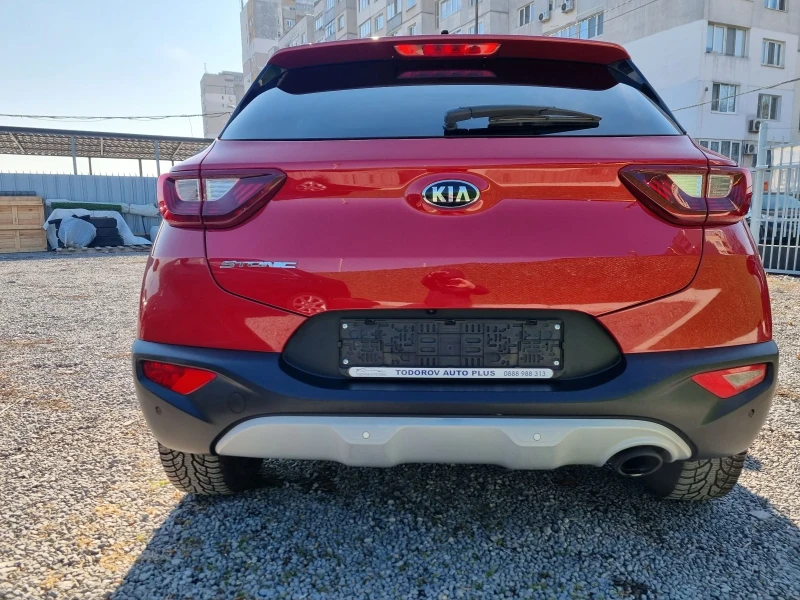 Kia Stonic 1.4i Active* Navi* Камера* Сервизна История * , снимка 6 - Автомобили и джипове - 49097643