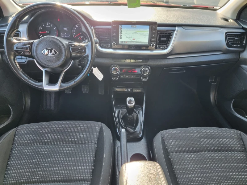 Kia Stonic 1.4i Active* Navi* Камера* Сервизна История * , снимка 11 - Автомобили и джипове - 49097643