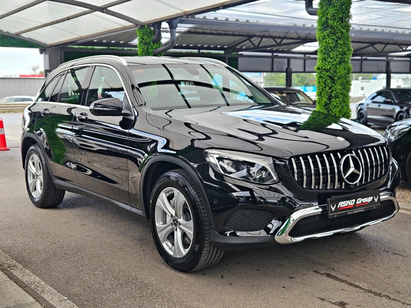 Mercedes-Benz GLC 250 ! AMG/9G TRONIC/GERMANY/PARK ASSYST/INTEL LIGHTS/L, снимка 3 - Автомобили и джипове - 51917602