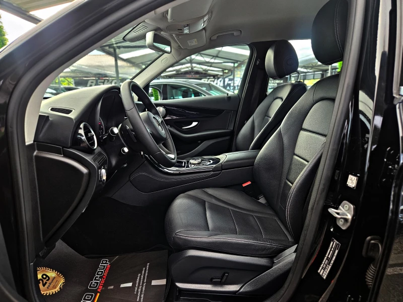 Mercedes-Benz GLC 250 ! AMG/9G TRONIC/GERMANY/PARK ASSYST/INTEL LIGHTS/L, снимка 15 - Автомобили и джипове - 51917602