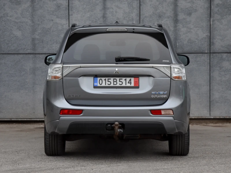 Mitsubishi Outlander Plug-in Xibrid EV, снимка 4 - Автомобили и джипове - 52429780