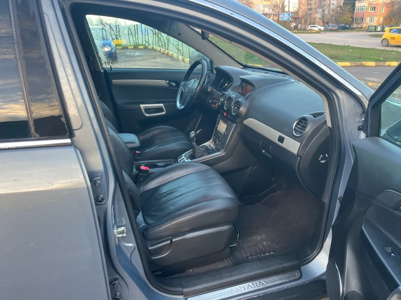 Opel Antara 2.2CDTI NAVi Кожа, снимка 11 - Автомобили и джипове - 52724083