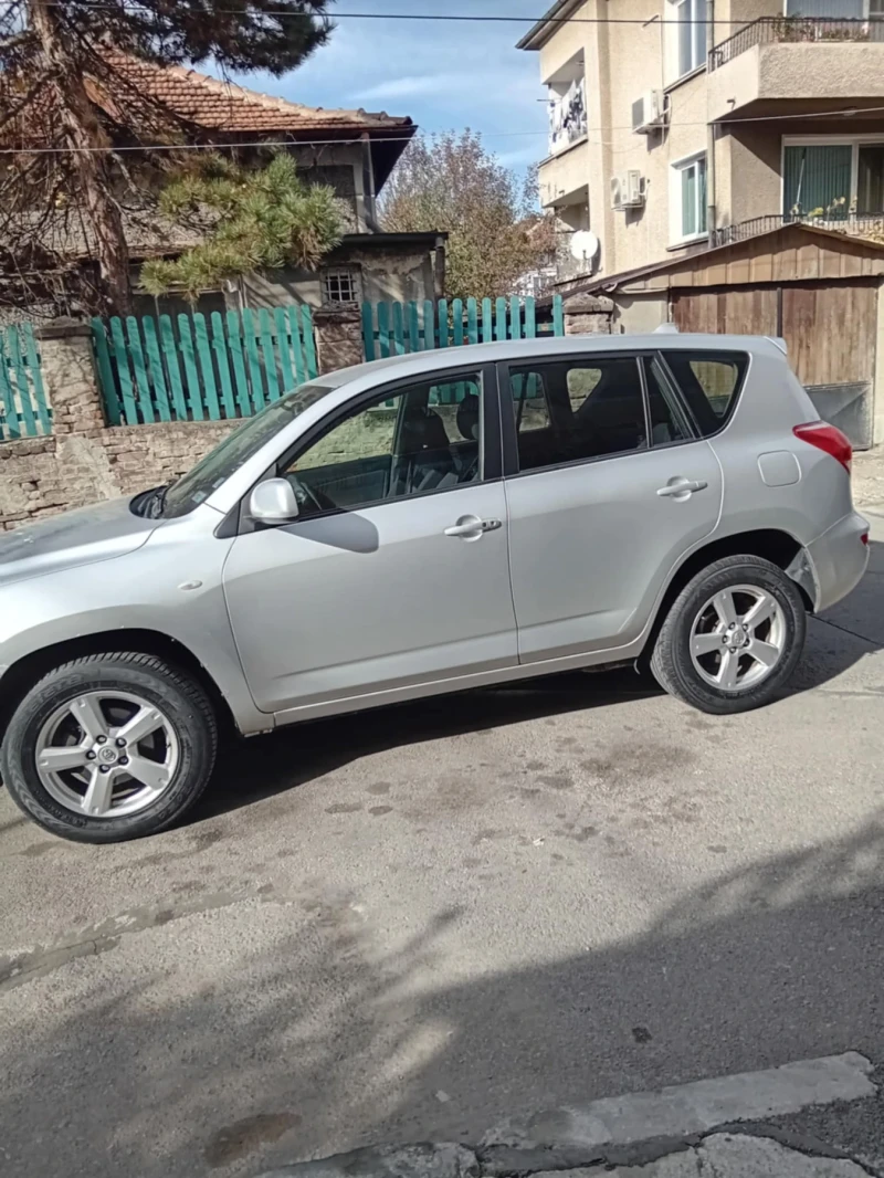 Toyota Rav4, снимка 3 - Автомобили и джипове - 52818353