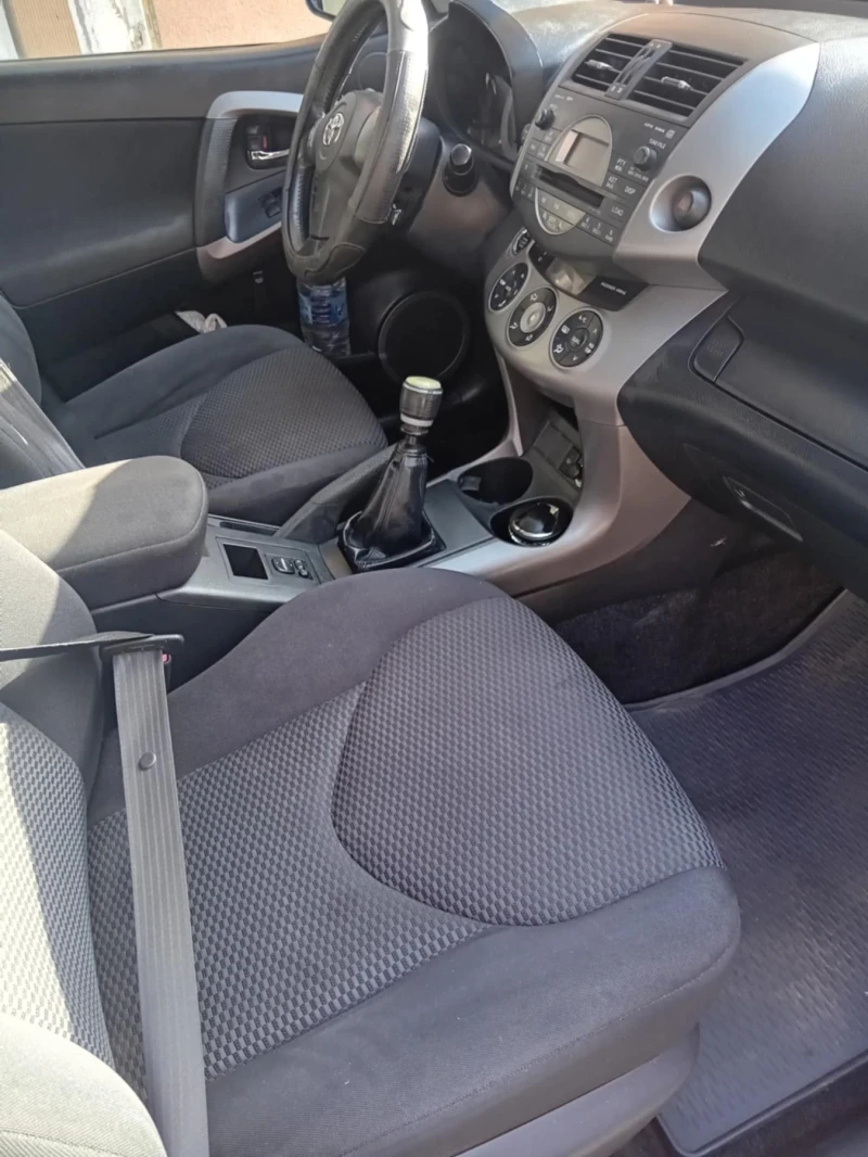 Toyota Rav4, снимка 6 - Автомобили и джипове - 52818353