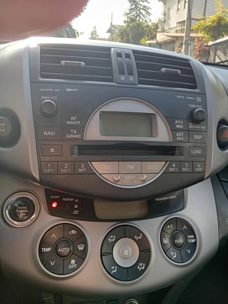 Toyota Rav4, снимка 5 - Автомобили и джипове - 52818353