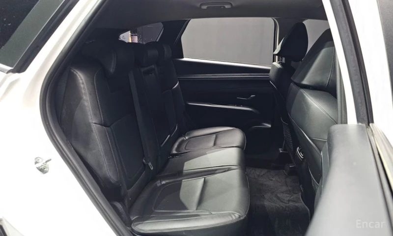 Hyundai Tucson, снимка 12 - Автомобили и джипове - 53234305