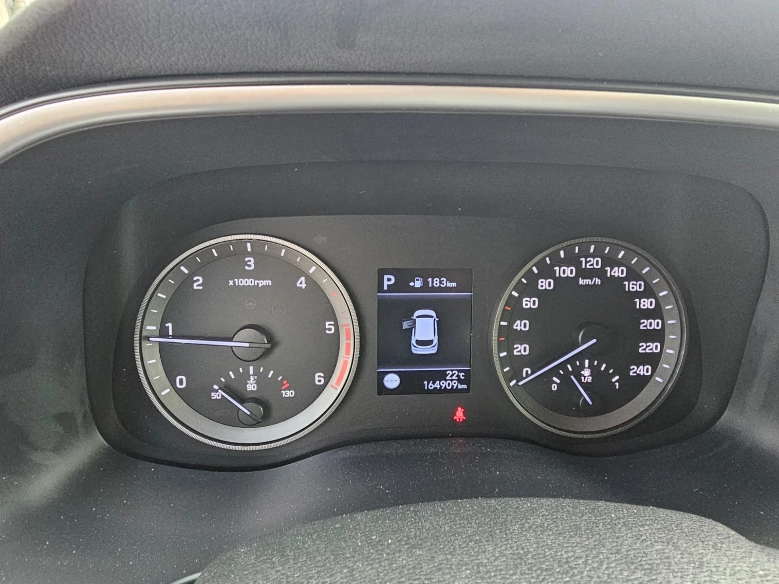 Hyundai Tucson 1.6 CRDI - изображение 10