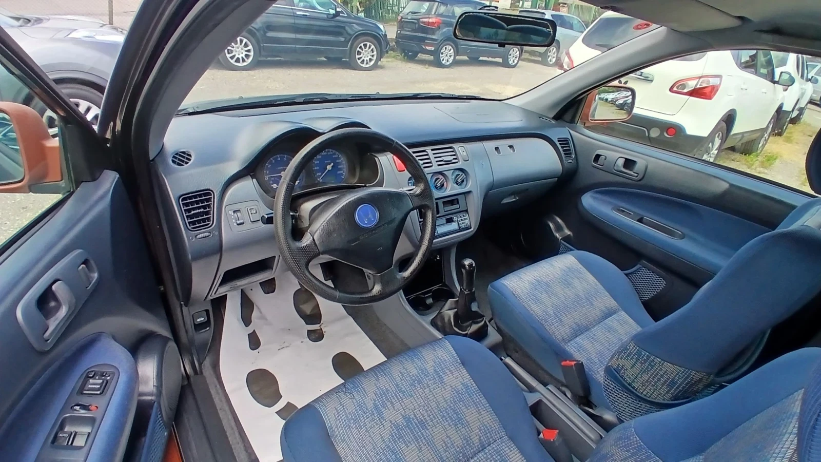 Honda Hr-v 1, 6i 4x4, снимка 7 - Автомобили и джипове - 55381497