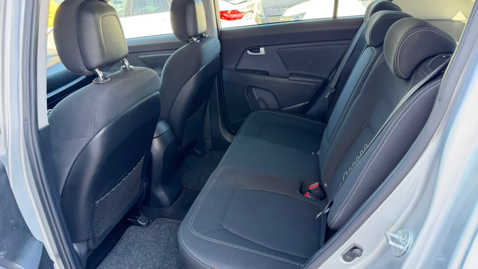 Kia Sportage 1.7crdi * Led* Navi* Facelife* UNIKAT, снимка 7 - Автомобили и джипове - 55759046