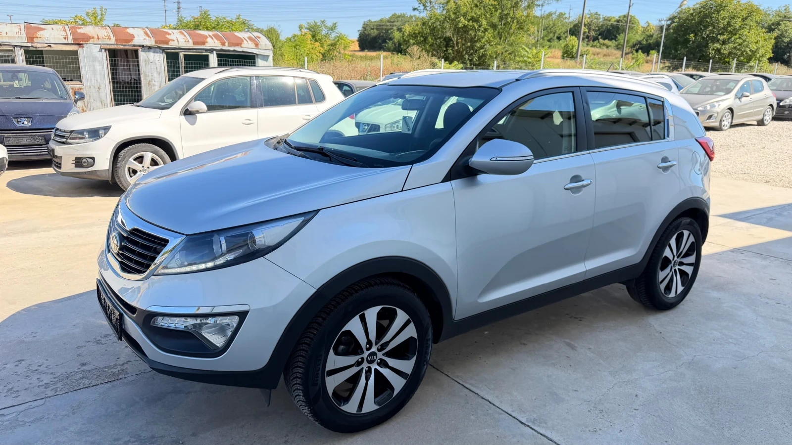 Kia Sportage 1.7crdi * Led* Navi* Facelife* UNIKAT, снимка 3 - Автомобили и джипове - 55759046
