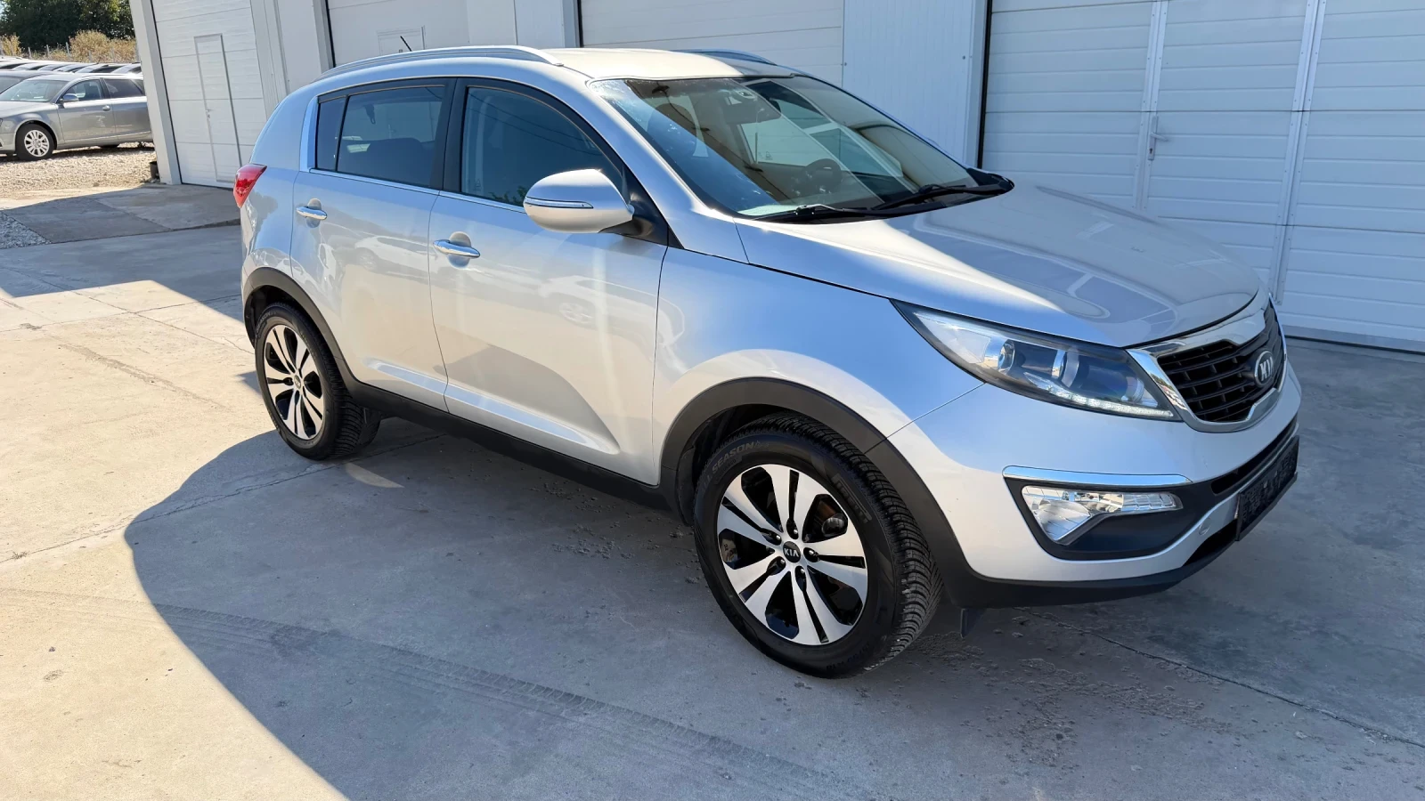 Kia Sportage 1.7crdi * Led* Navi* Facelife* UNIKAT, снимка 12 - Автомобили и джипове - 55759046