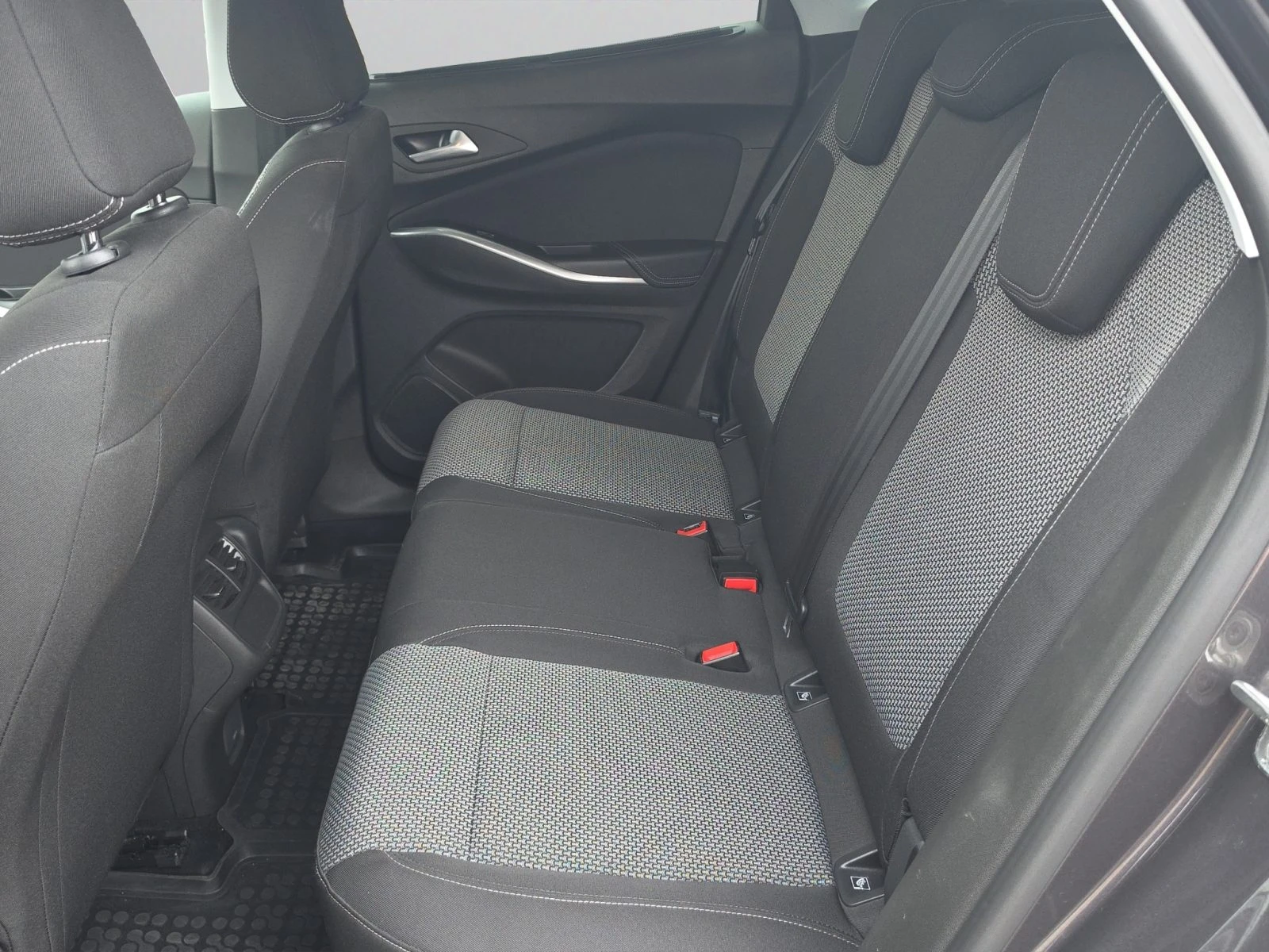 Opel Grandland 1.2P 130hp BVM6 E6//2009R16 | Mobile.bg � ����������� 12
