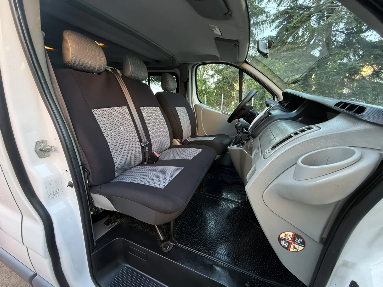 Renault Trafic 2.0DCI* 9места* МАХI* ПЕЧКА* КЛИМАТИК* , снимка 15 - Бусове и автобуси - 55286351
